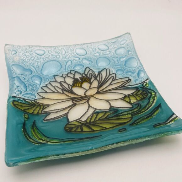 Fused Art Glass White Water Lily Square Soap Trinket Dish Handmade Ecuador - Picture 2 of 4